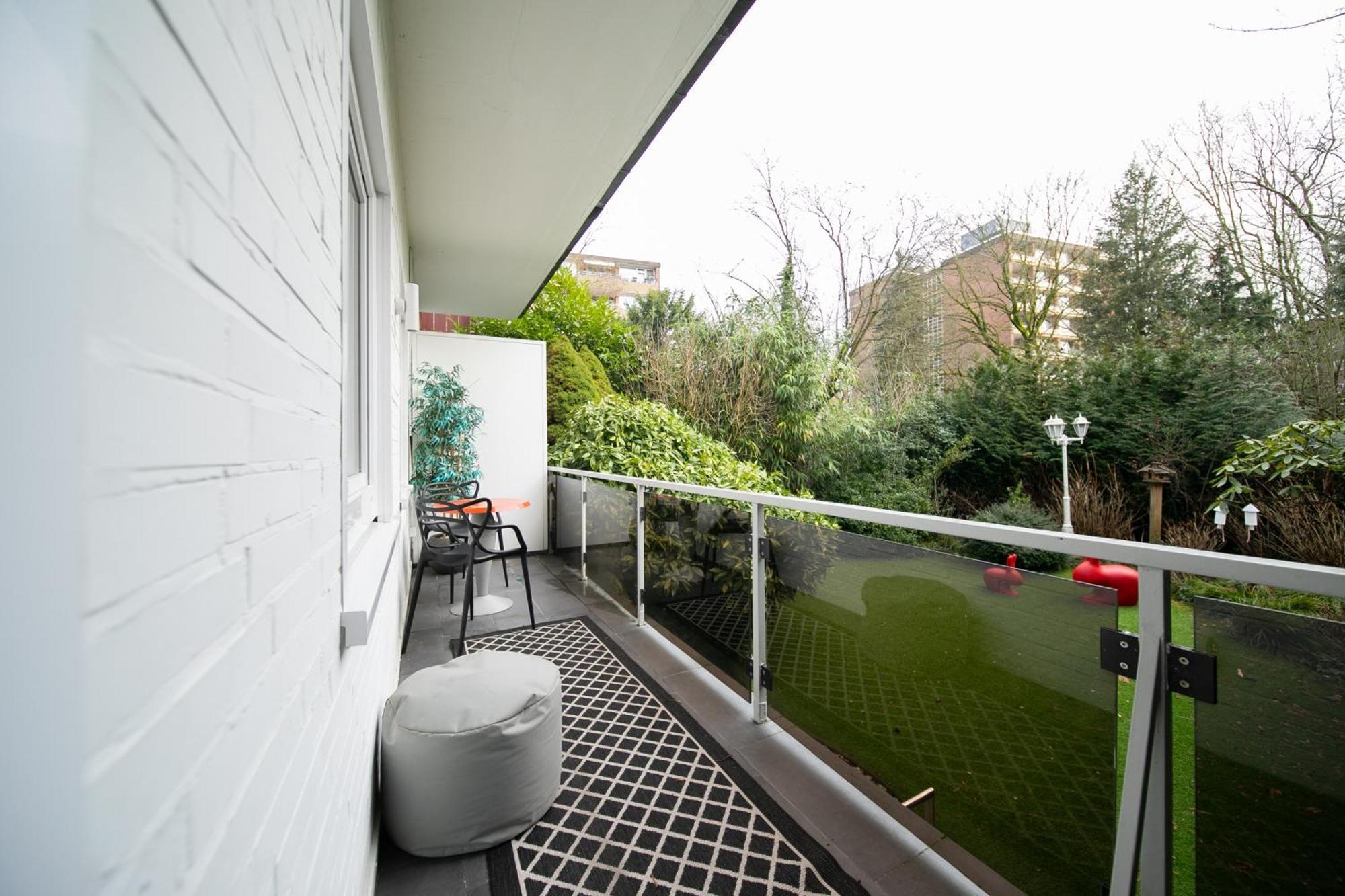 Loft4You - Hideaway - By Favorite Stays นอยส์ ภายนอก รูปภาพ
