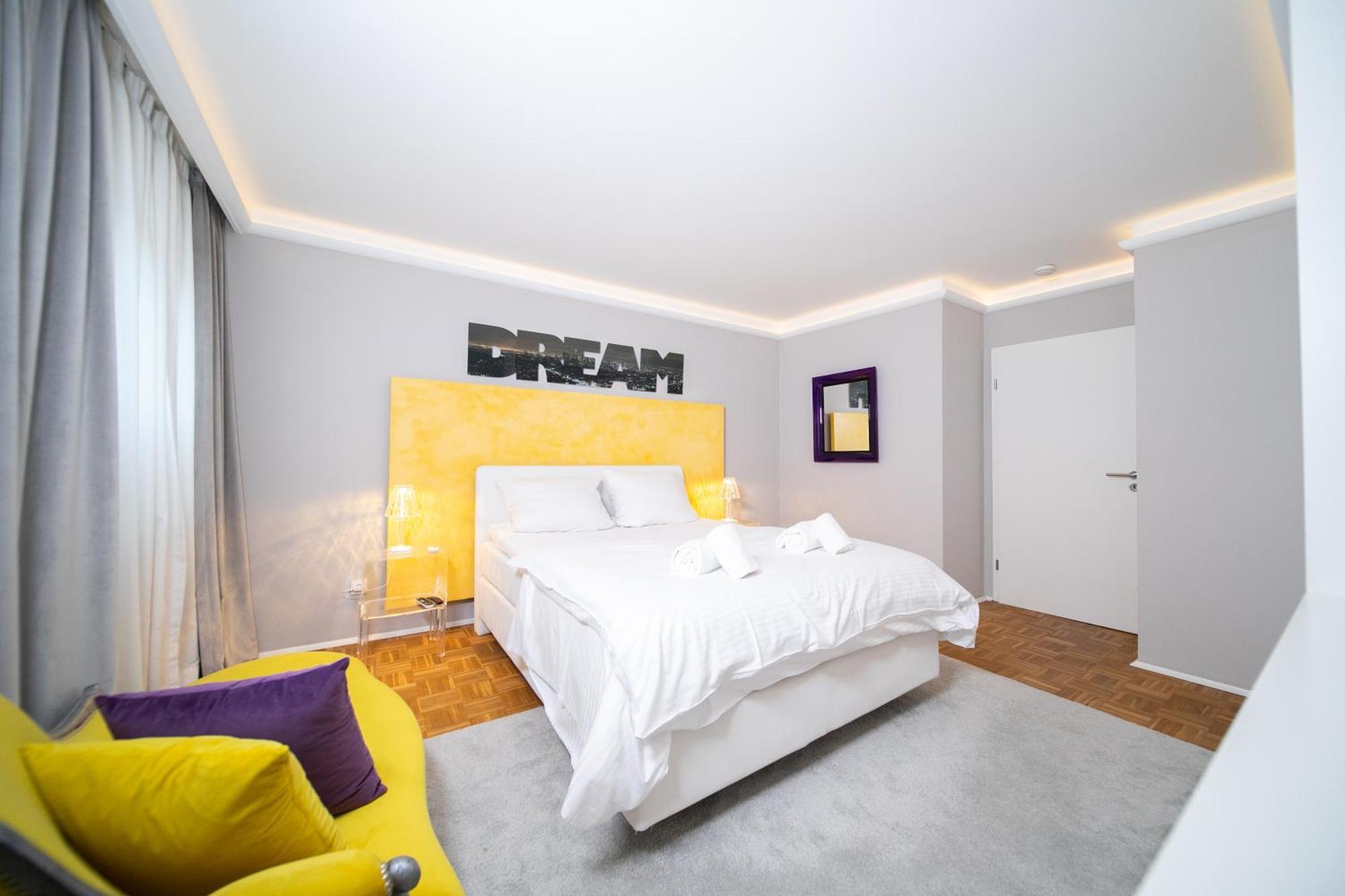 Loft4You - Hideaway - By Favorite Stays นอยส์ ภายนอก รูปภาพ